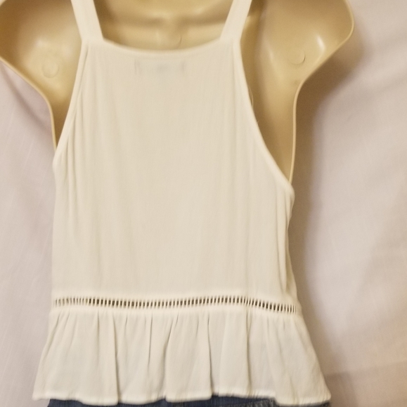 GREAT Kendall & Kylie Tank👑🎉4/$16🔥 - Picture 10 of 10